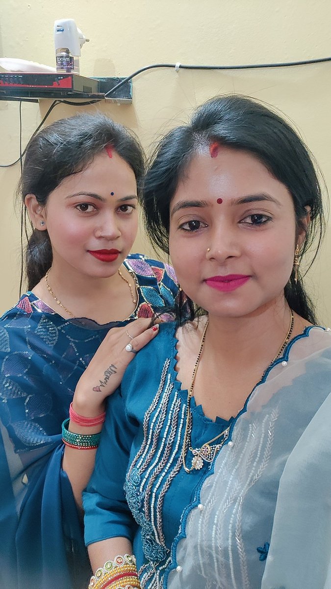 आप सभी को होली की हार्दिक बधाई..🎉🥳