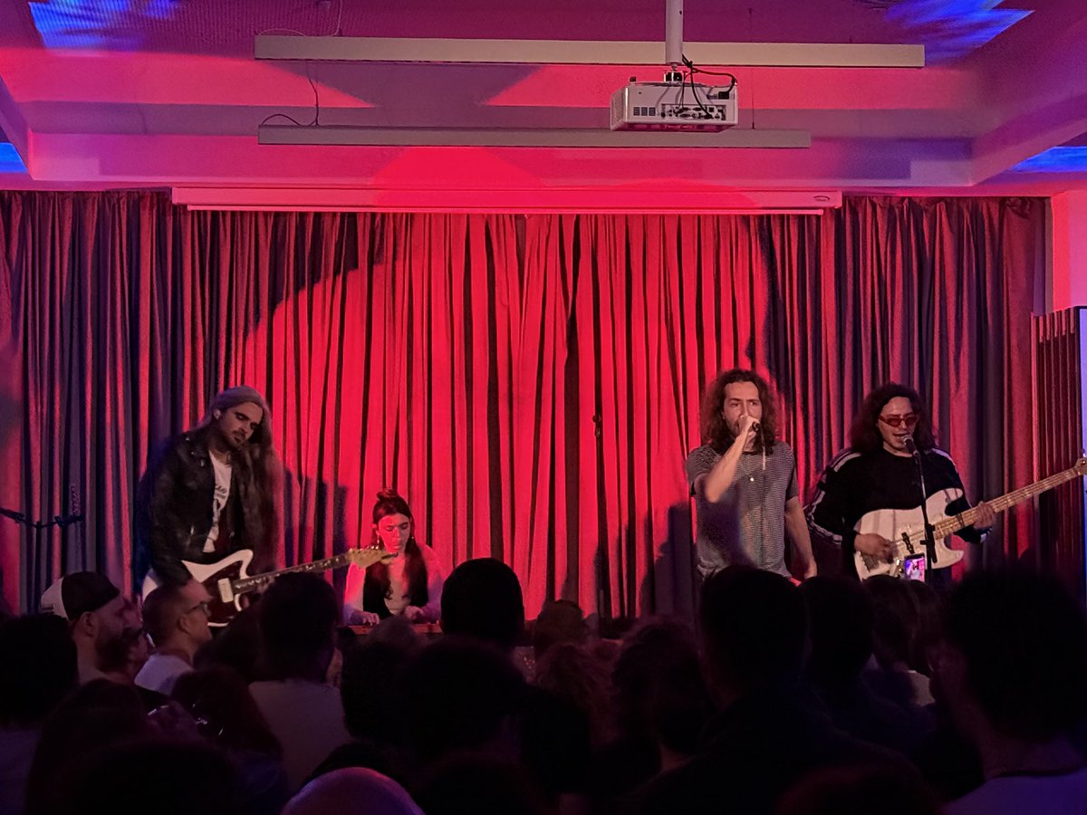 ¡Buah! Sabíamos que estrenar #ImagineMusicFest este año con <a href="/alcala_norte/">Alcalá Norte</a> era algo que nos iba a marcar, pues, es el mejor tatuaje que nos podíamos hacer.
Muchas gracias a todxs los asistentes, <a href="/dharmacide/">dharmacide</a> y a <a href="/alcalanorton/">Alcalá Norte 🫵🏻</a> por los bolazos que nos habéis regalado. 🙏🏼