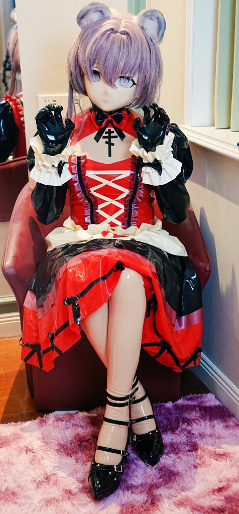 算是潜水多年的萌新首次冒泡
求扩（
#latex #kigurumi
