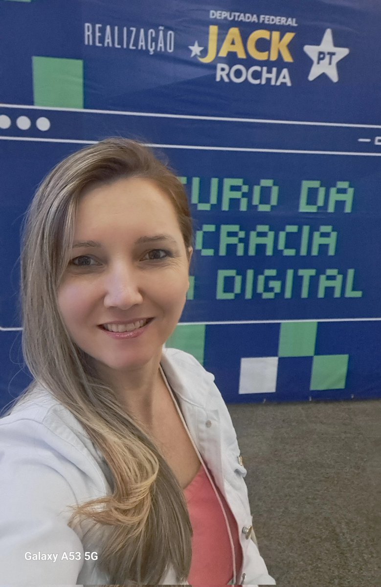 GleicyBlank's tweet photo. Seminário  O futuro da Democracia Digital, com nossa Deputada Federal, Jaqueline rocha/ES, Manuela Davila e Janones. https://t.co/YEFZiLkrHk
