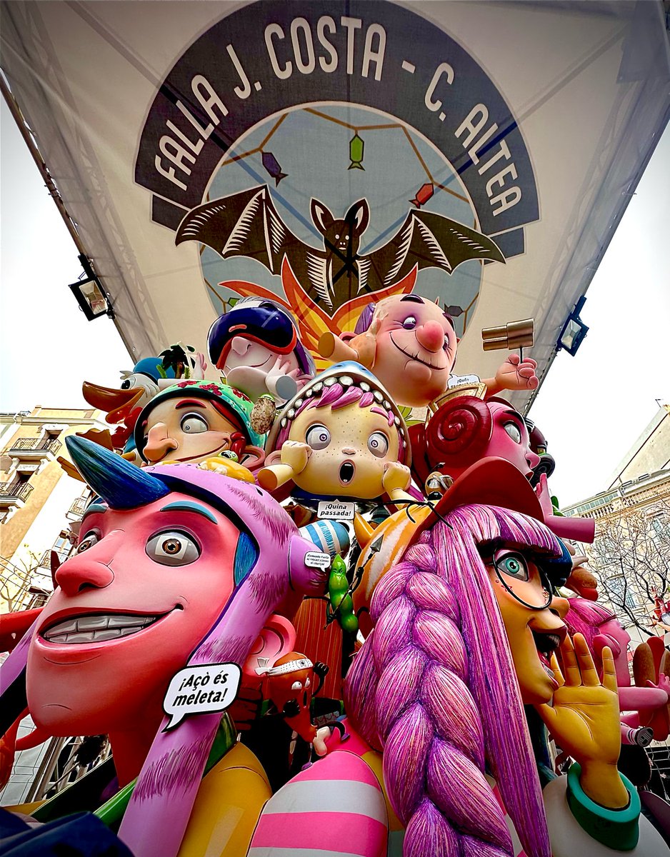 Grandísima Falla Infantil de <a href="/djmarioperez/">Mario Perez</a> Mario Pérez 
#dondelascallesevuelvenFallas
Premio Ninot Infantil de Sección 1ª
¡Y a por todas en Primera!