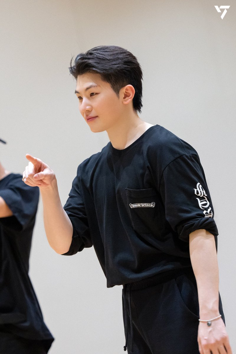 hxw dance practice photo sketch #우지