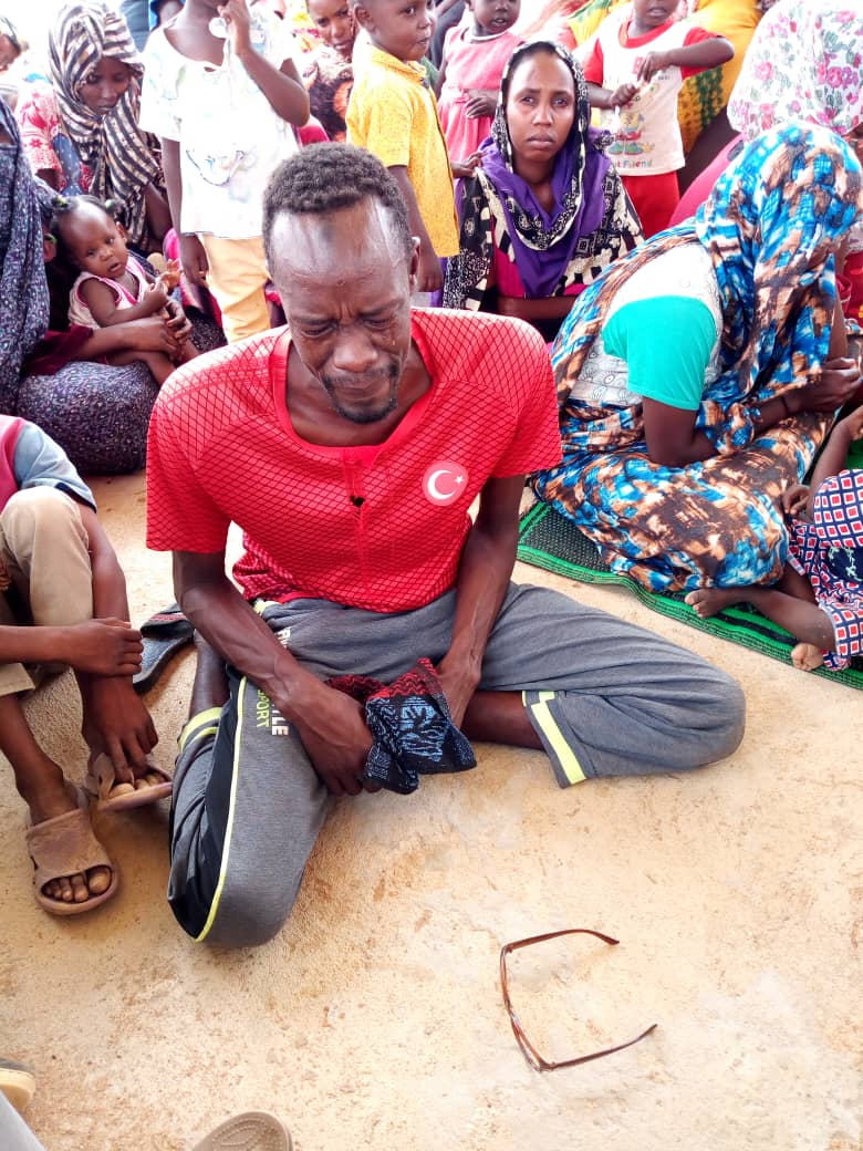 Amir Abdulkrem (@abdulkrema61859) on Twitter photo This picture👇 is enough to tell you the amount of pain and deep wounds in this refugee's 💔heart. These are violations of the <a href="/UNHCRNiger/">UNHCR Niger</a>, gentlemen. (✍️I will remain 🤐silent) <a href="/refugeesniger/">Refugees in Niger 🇳🇪</a> This picture👇 is enough to tell you the amount of pain and deep wounds in this refugee's 💔heart. These are violations of the <a href="/UNHCRNiger/">UNHCR Niger</a>, gentlemen. (✍️I will remain 🤐silent) <a href="/refugeesniger/">Refugees in Niger 🇳🇪</a>