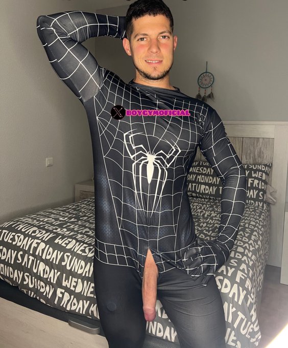 🚀 My merch shop is LIVE! 🎉🔥 👉🏻👉🏻 https://t.co/I23tDP9XGB Wanna win something HOT &amp; worth $300+? 😏🔥It&rsquo;s