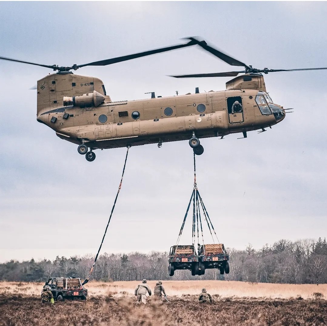 Fact of the Day: The V22 Osprey helijet can take up to 3 Landrover Defenders to the world heli-conkers championships (held in Oxford,Cambridgeshire) but can only compete with one at a time as long as the Landrovers have not been soaked in vinegar

Photographed from a Canberra