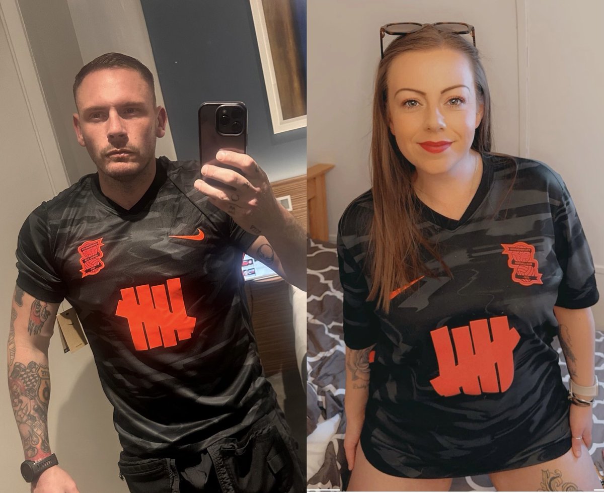 Ste_Yeomans_'s tweet photo. The Mrs wears it better than me though! 
#bcfc #kro #utb https://t.co/SusI5xmtT0