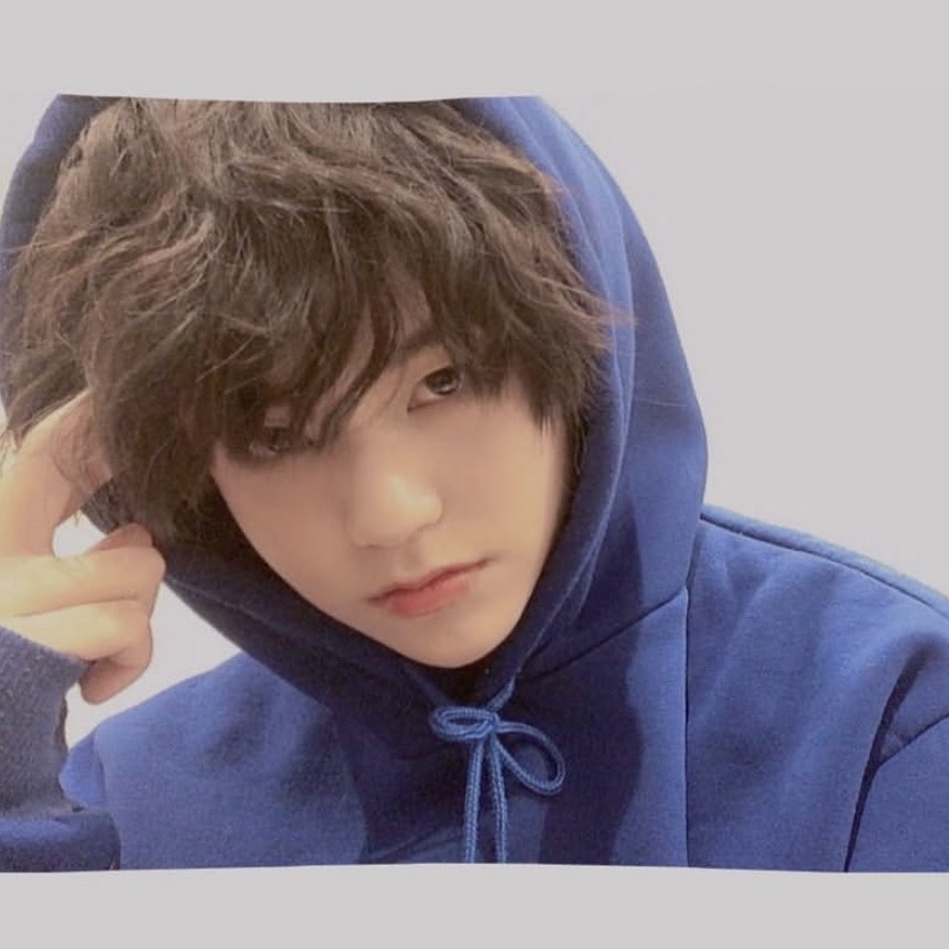 096k_official's tweet photo. ⚠️なりすましにご注意ください⚠️

マッチングアプリで男装した菅井育美の写真を使ったなりすまし事案が発生しています。
どうぞご注意ください。

なお、菅井は女性ですが、普段は舞台で男性役を演じている役者なので役者冥��に尽きることと思います。

こちらのイケメンに出会うには、マッチングアプリではなく #熊本マンガアーツ へお越しいただくことが最短の手段となります。

全国のイケメン好きの皆様のお越しをお待ちしております🙇‍♀️

https://t.co/Xr6u0x2y6f

#なりすまし注意
#マッチングアプリ
#オクロック熊本歌劇団
#熊本マンガアーツ