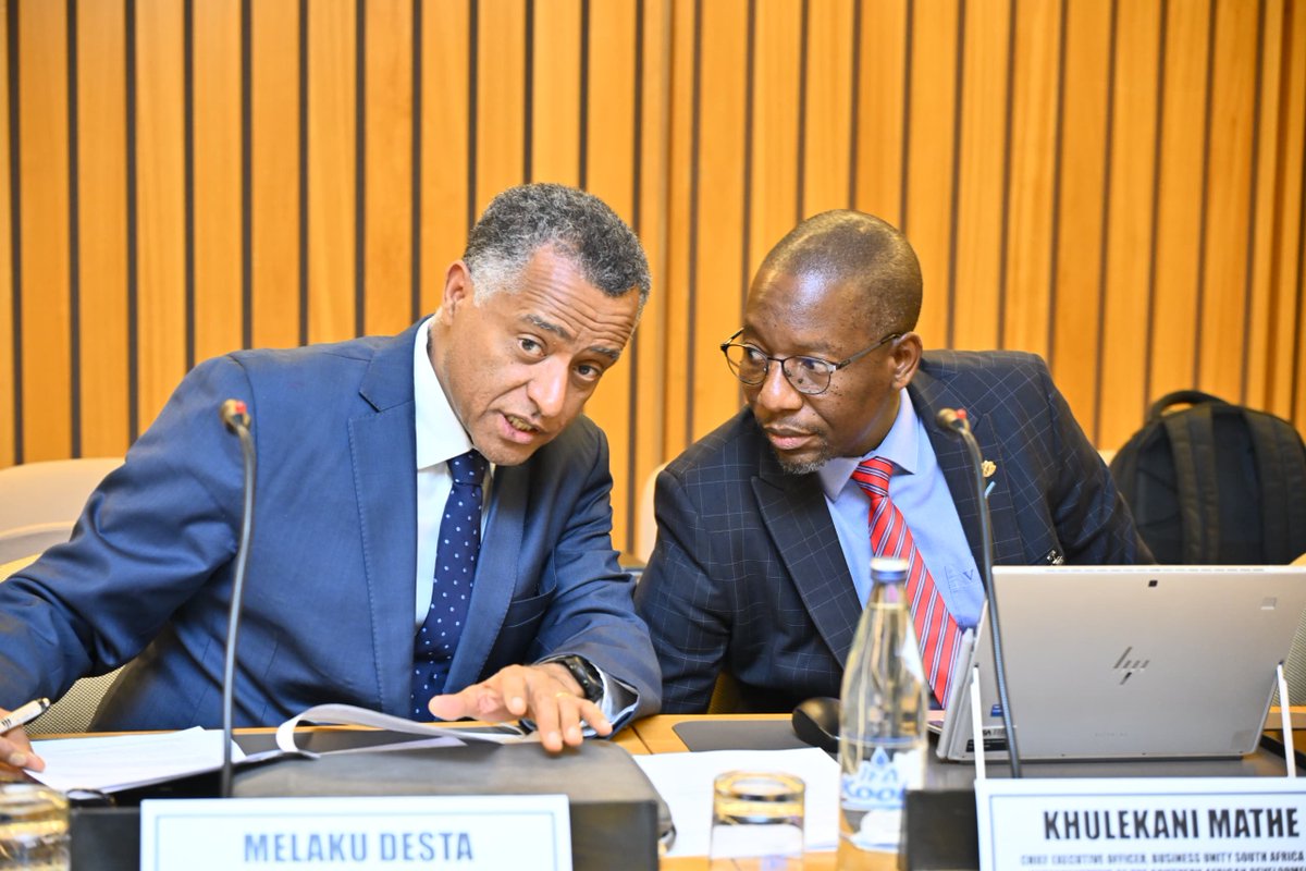 ECA_OFFICIAL's tweet photo. On the margins of #COM2025, @MelakuD highlights ECA’s Step-by-Step Guide, a practical tool to help businesses:
✅ Understand AfCFTA trade rules &amp; procedures
✅ Meet export &amp; import requirements
✅ Access market info &amp; boost intra-African trade
Let us bridge the info gap!
@ATPC2 https://t.co/Ns1sBIzZ1l