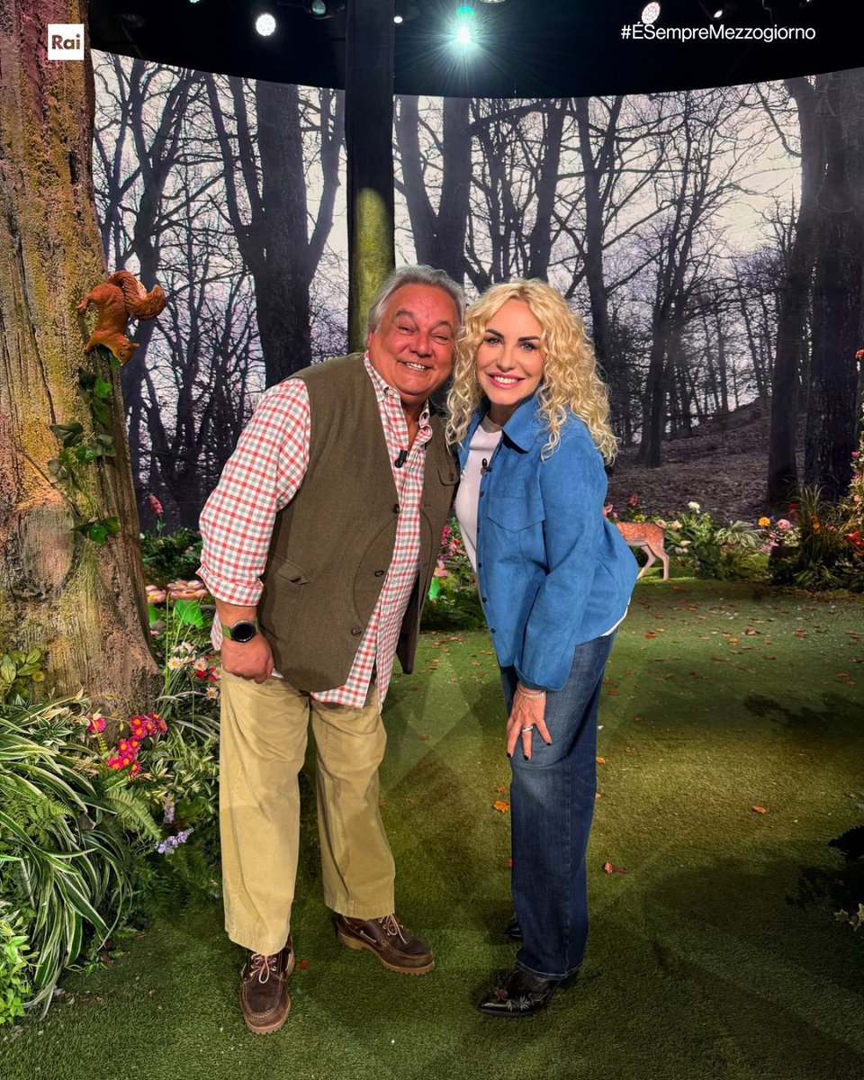 #AscoltiTv La nostra Antonella, regina del venerdì👑,vince il #primetime con #TheVoiceSenior e domina il daytime con #ÈSempreMezzogiorno, che segna il 18,5%sh e 1,9 mln amr.✨Picchi oltre 19,5%sh e 2,3mln amr!Ottimi risultati sulle donne 25-34, che sfiorano il 20%sh <a href="/antoclerici/">Antonella Clerici⭐️</a>