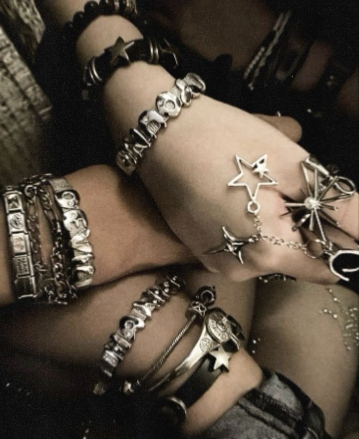 THELCSTSTAR's tweet image. 