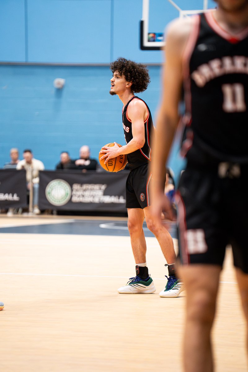 kitkingTrophy tweet media