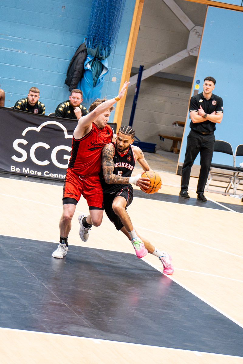 kitkingTrophy tweet media