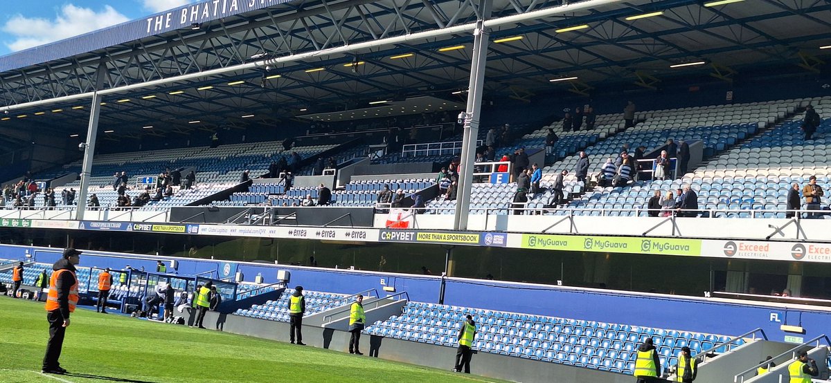 jthomasucfb's tweet photo. It's great to welcome QPR fans travelling from my nans and grandads country Gibraltar, come over to watch the QPR v Leeds match 
Thanks for your support!
#QPRLEE #Gibraltar #Fans #football https://t.co/1A4B1lZcty