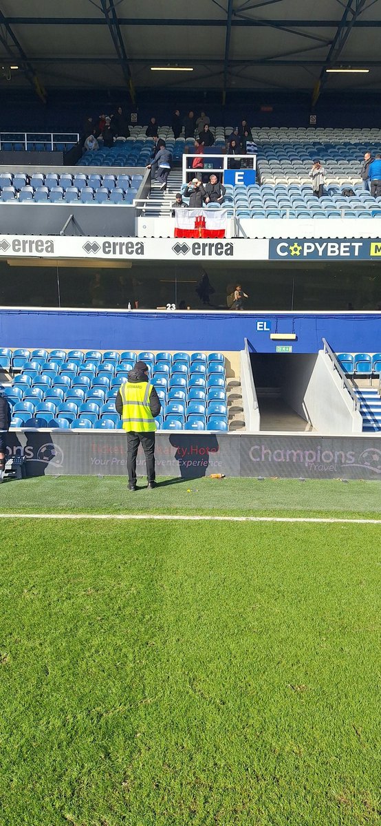 jthomasucfb's tweet photo. It's great to welcome QPR fans travelling from my nans and grandads country Gibraltar, come over to watch the QPR v Leeds match 
Thanks for your support!
#QPRLEE #Gibraltar #Fans #football https://t.co/1A4B1lZcty