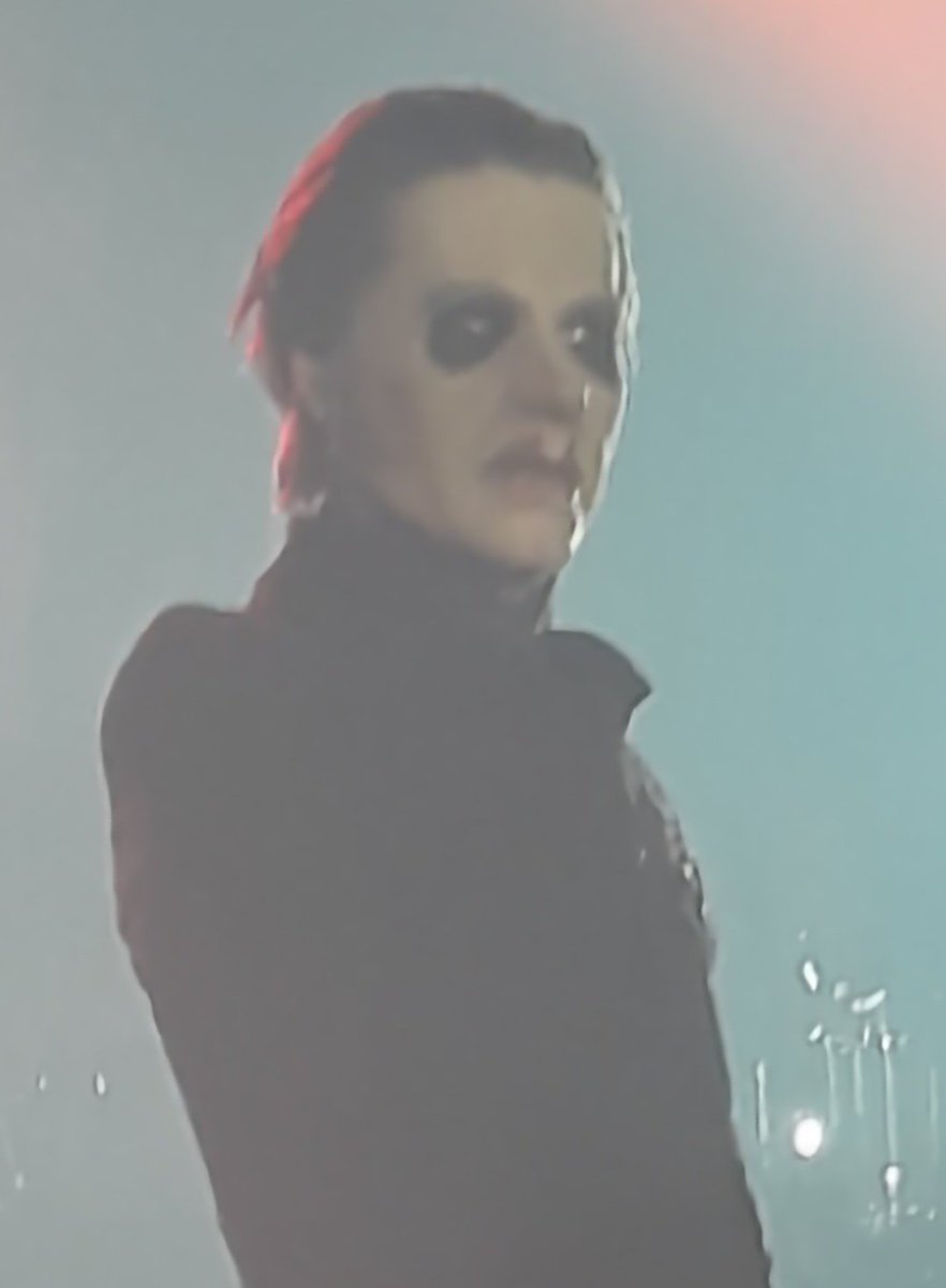 this is still the funniest pic of copia I took. he looks so disappointed #ghost