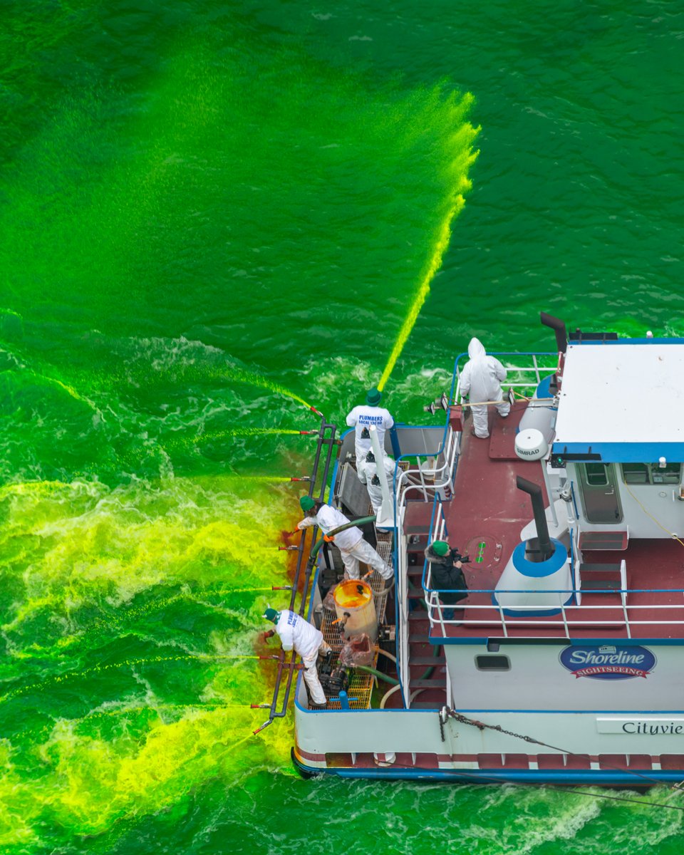 Happy GREEN River day, Chicago! ☘️☘️☘️☘️