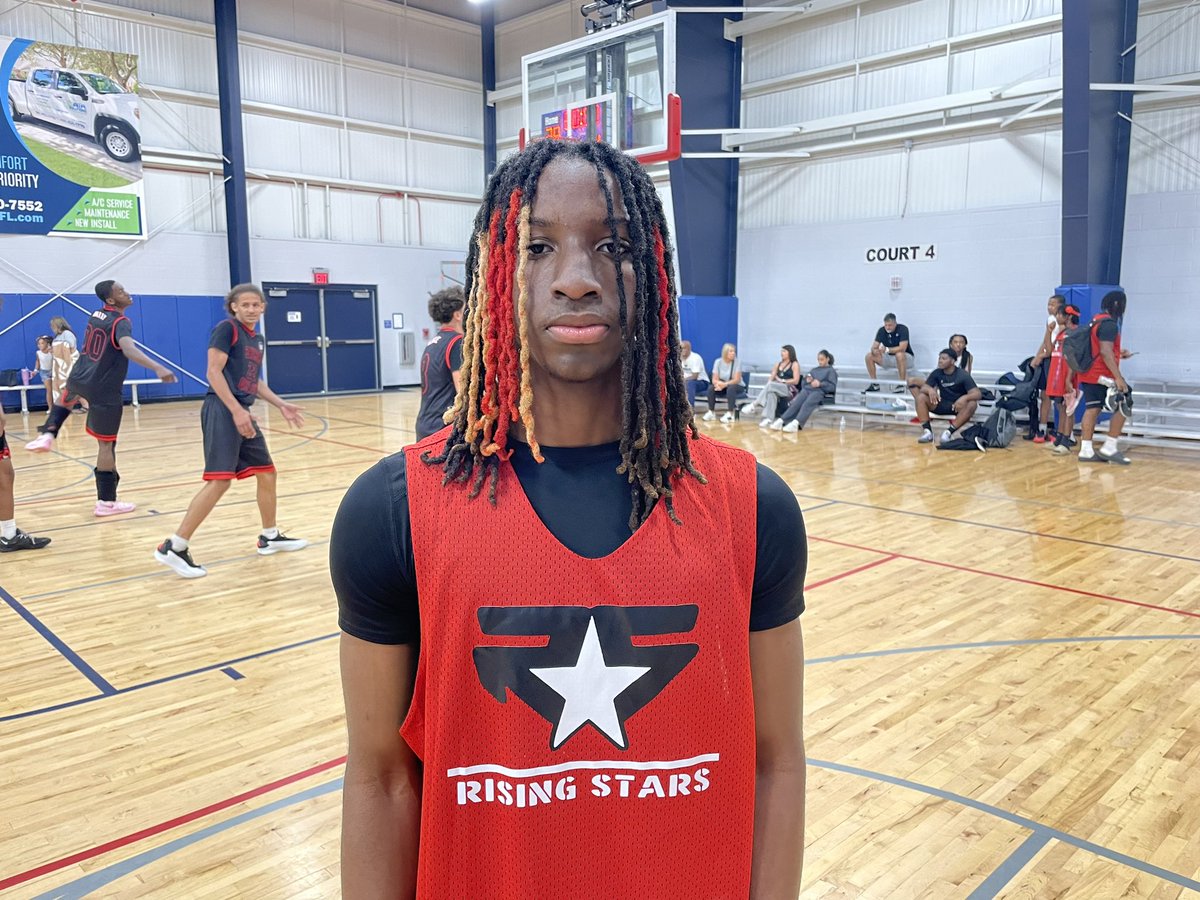 hoopseen's tweet photo. #ConradFossMemorial 15U: R.J. Copeland hit a 3 in the final seconds to give Rising Stars a one-point win. He finished with a game-high 21 points.

Terry Oliver patrolled the lane and added 12 https://t.co/wmhK9e9KiU