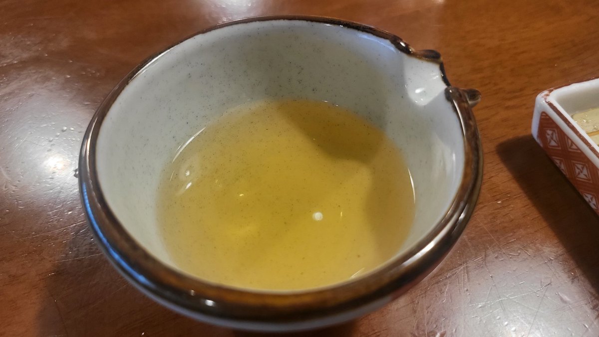 watarujin1110's tweet photo. 昔ながらの東京つけ麺380THB (VAT, ｻ料別)
#KenjisLab@KhlongTan
先週から限定1日20食提供。浅草開化楼製の太麺はツルシコ。つけ汁は魚節出汁でほんのり酸味と濃い醤油味。TPはチャーシュー、ネギ、メンマ、青菜、味玉、ノリ。スープ割は最初から提供されます。美味しく完飲完食
#バンコク
#らーめん https://t.co/W820CPDuHn