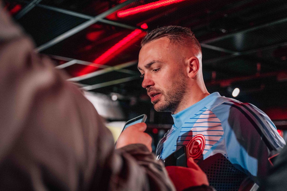 f95's tweet photo. 🗣️ Hier kommen weitere Stimmen zum Heimsieg gegen Regensburg 👀
👉 https://t.co/ziwtro3QgK
#f95 | 🔴⚪️ | #F95SSV https://t.co/yJ6E8LPLR3