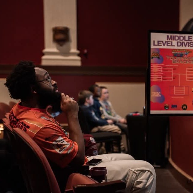 TruBeastMode31's tweet photo. A man with a vision. This is bigger than me. This is m my purpose. This is ministry. This is bringing our communities together through gaming!#NewProfilePic #gobeastmode #TheBEASTFam https://t.co/3RWU1PKKcW
