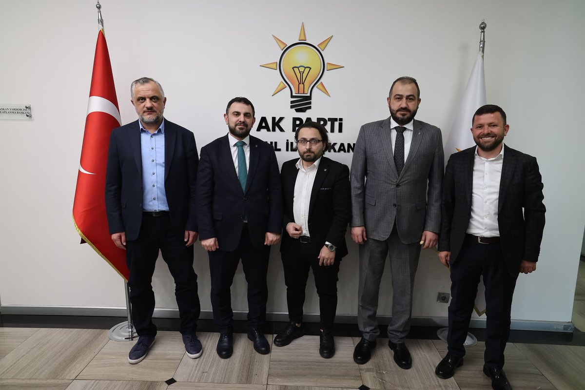 AK Parti Güngören (@akpartigngren) on Twitter photo İstanbul İl Başkanlığımızın tensipleriyle Akıncılar Mahalle Başkanlığına Fatih AKYOL atanmıştır.
Bugüne kadar göstermiş olduğu özverili çalışmalarından dolayı Sinan GÖKSU’ya teşekkür ediyor,yeni mahalle başkanımıza muvaffakiyetler diliyoruz
<a href="/abdullahozdemir/">Abdullah Özdemir</a>
<a href="/dvrnyalcinkaya/">Devran YALÇINKAYA 🇹🇷</a> İstanbul İl Başkanlığımızın tensipleriyle Akıncılar Mahalle Başkanlığına Fatih AKYOL atanmıştır.
Bugüne kadar göstermiş olduğu özverili çalışmalarından dolayı Sinan GÖKSU’ya teşekkür ediyor,yeni mahalle başkanımıza muvaffakiyetler diliyoruz
<a href="/abdullahozdemir/">Abdullah Özdemir</a>
<a href="/dvrnyalcinkaya/">Devran YALÇINKAYA 🇹🇷</a>