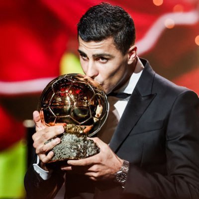 Mussprince_seal's tweet image. Let’s settle this once and for all who is the better player

Repost for Kante.                     Like for Rodri