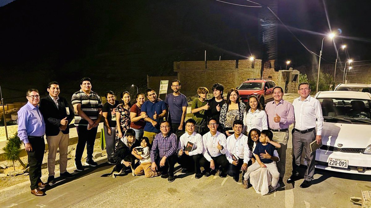 AdventistasAPCE's tweet photo. 🔰¡Proyecto plantío de IASD Mirasol - Huamani!💒

✨Primera reunión de DM Alameda, #APCE #UPeU #UniónPe #OYIM y 3 familias residendentes poniendo los desafíos en la manos de Dios para plantar una nueva iglesia ⛪️. https://t.co/nInjbV0vUa