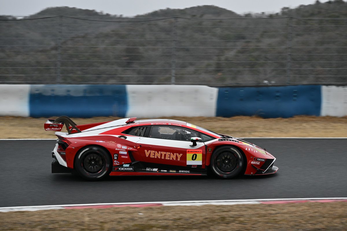 It was originally only meant as a special treat for the day before the test, but overnight JLOC decided to change the team's traditional #88 (for 31 years now) to #0, which the GTA accepted. It's the first time since 2018 that a reigning GT300 champ will run with the #0. #SUPERGT