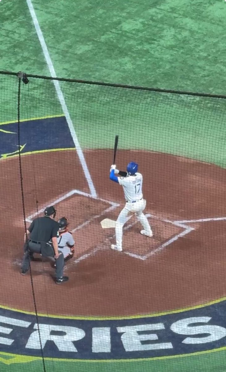 miffpy's tweet image. ミニョクも来てたんだ〜🫨
大谷さんのホームラン凄かったよね⚾️
同じ空間で見れた事が嬉しい☺️