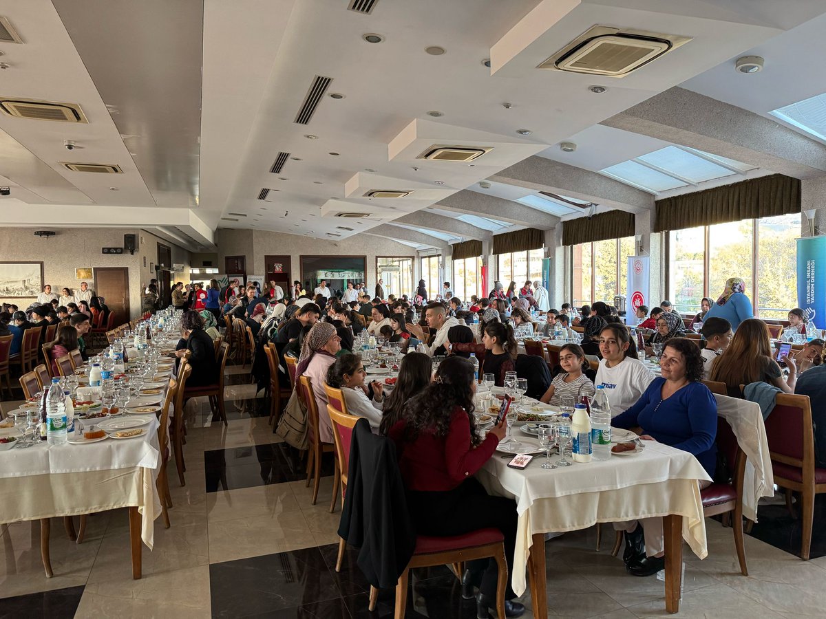 iiydorg's tweet photo. Dünya Yetimler Gününde, Hatay Valiliği işbirliğiyle bölgedeki yetim kardeşlerimizi ve yakınlarını iftarda ağırlıyoruz.
Yetim deme YETTİM de'
#iyilikiyidir
#yetimdemeYETTIMde
#dünyayetimlergünü