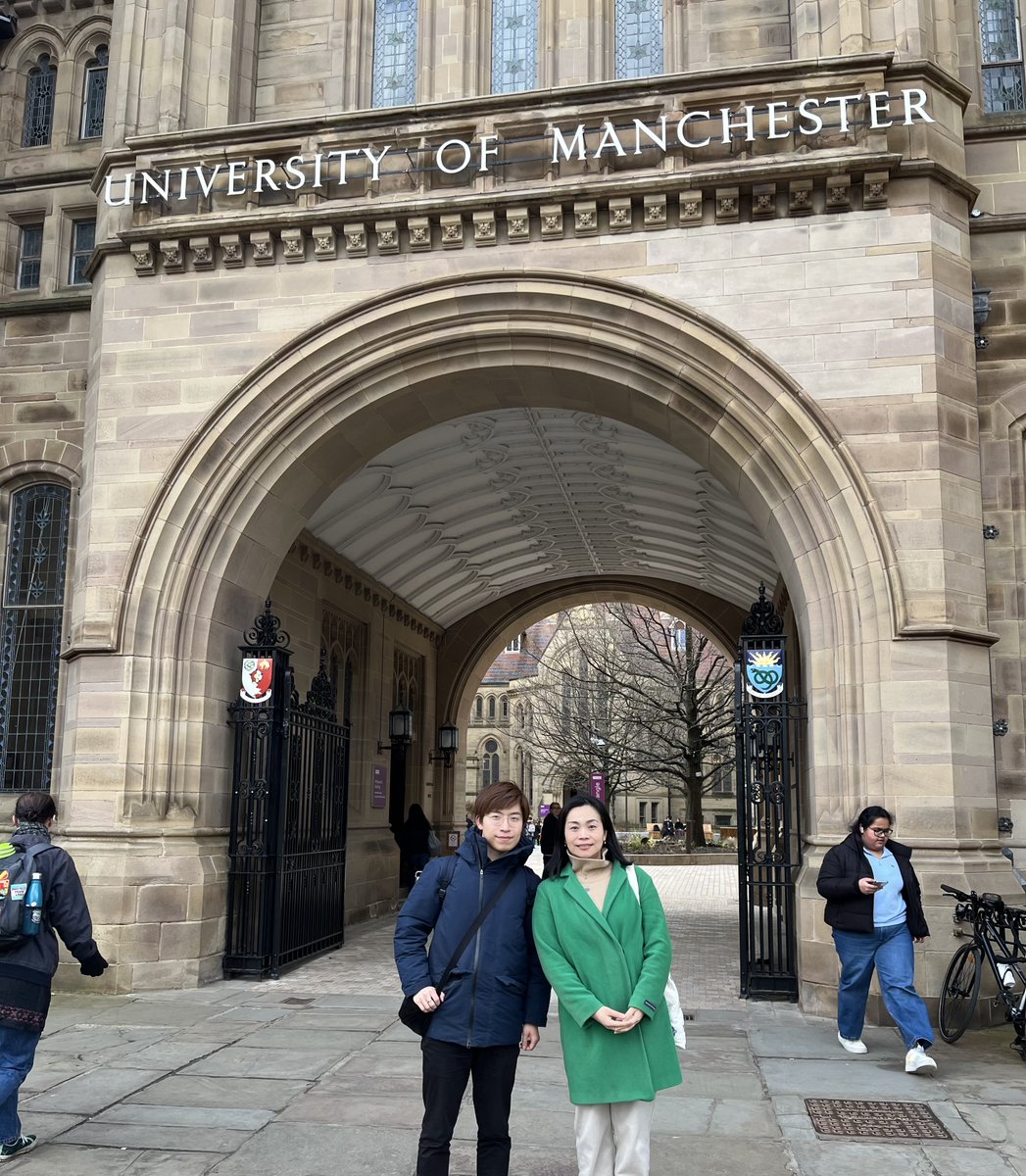 drdavidweidai's tweet image. Honoured to have the opportunity to share my work on human sociality in human-AI interaction at the Centre for Translation and Intercultural Studies, University of Manchester. Very difficult questions from students and staff today! Thank you Dr Jenny Ju for hosting me