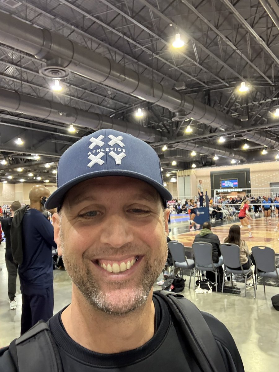 Lots of 👍 on the hat in Philly today! <a href="/xx_xyathletics/">XX-XY Athletics</a>