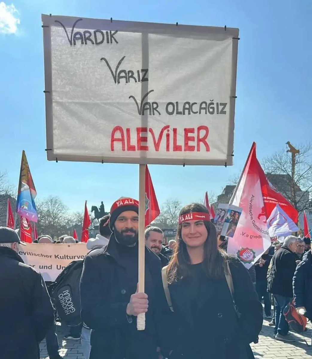 sovtnagazetesi's tweet photo. “Vardık, varız ve var olacağız!” Almanya Köln'den❤️‍🩹

"لقد كنا موجودين، ونحن موجودون، وسوف نبقى موجودين!" من كولونيا، ألمانيا https://t.co/NeNSTyEeqb