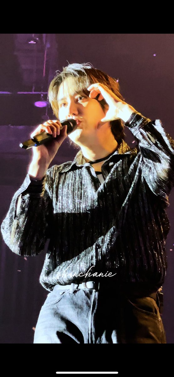 Shinchanie's tweet photo. 250315
KYUHYUN COLORS IN BANGKOK 🇹🇭

규현 오빠 오늘 많이 고생 하셨습니다~~ 

사랑해!♡ 또만나!

#KYUHYUNCOLORSINBANGKOK
#KYUHYUN #규현 #CHOKYUHYUN #조규현 #圭贤 #キュヒョン https://t.co/91eEb1XPw7