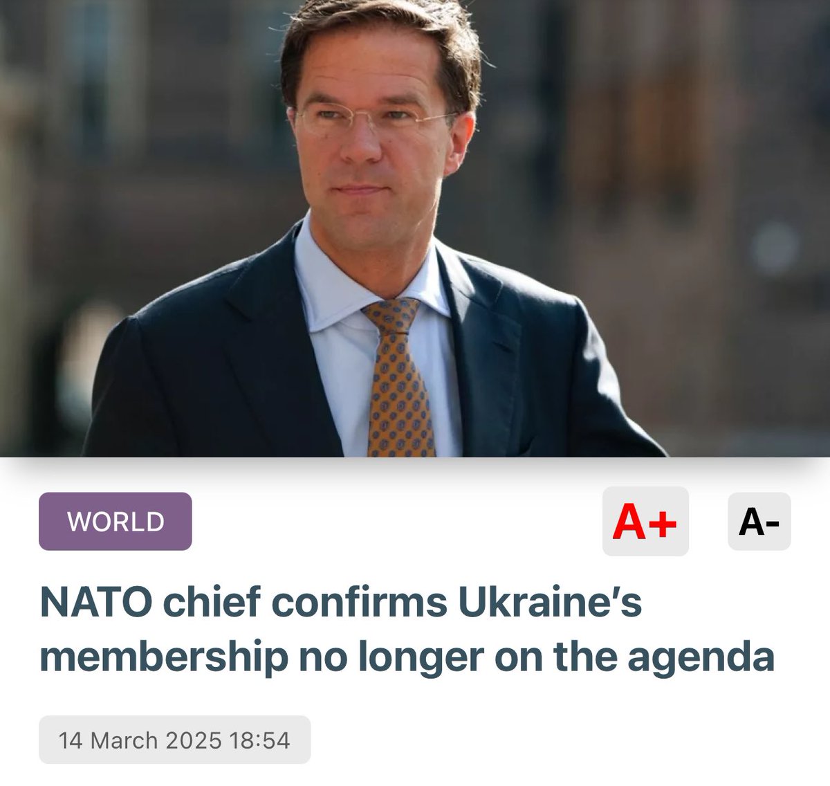 HWLinvest's tweet photo. I tre år har europeiska ledare och media hävdat att Rysslands invasion av Ukraina var helt oprovocerad. Jag säger tvärtom: det fanns en tydlig provokation kopplad till Ukrainas Nato-ambitioner.

Låt mig vara tydlig: Jag stöder varken invasioner eller krig. Men ni som läser detta måste kunna hålla två tankar i huvudet samtidigt - man kan kritisera västliga ledare utan att försvara Rysslands agerande.

Före invasionen (2021 – februari 2022):

Ukrainas strävan efter Nato-medlemskap var en röd linje för Ryssland, något Kreml varnat för i åratal. Redan 2008 sa USA:s ambassadör i Moskva att Nato-expansion österut var “den rödaste av röda linjer” och en potentiell väg till krig. Ändå valde väst att driva på:

• Jens Stoltenberg (NATO:s generalsekreterare), 1 december 2021: “Ukraina har rätt att välja sin framtid och Nato.”

• Joe Biden (USA:s dåvarande president), 10 november 2021: “Vi stöder Ukrainas rätt att söka Nato-medlemskap.”

• Boris Johnson (Storbritanniens premiärminister), 31 januari 2022: “Ukraina har rätt att närma sig Nato.”

De visste att dessa uttalanden riskerade att utlösa konflikt. Men istället för att agera diplomatiskt, valde de att eskalera retoriken.

Efter invasionen (februari – mars 2022):

Ryssland invaderade den 24 februari 2022, med hänvisning till Nato-expansion. 

Hur reagerade väst? Genom att elda på ytterligare:

• Jens Stoltenberg, 24 februari 2022: “Nato stöder Ukrainas rätt att bli medlem.”

• Joe Biden, 24 februari 2022: “Ukraina har rätt att söka Nato-medlemskap.”

• Ursula von der Leyen (EU-kommissionens ordförande), 28 februari 2022: “Ukraina vill gå med i Nato och EU.”

• Boris Johnson, 1 mars 2022: “Ukraina har rätt att välja Nato.”

Mitt under brinnande krig upprepade de samma budskap, vilket gav Ryssland en förevändning att fortsätta och eskalera konflikten.

Och idag?

Tre år senare är Ukrainas Nato-dröm död och ett medlemskap är inte aktuellt. 

Men priset är ofattbart:

• Hundratusentals döda
• Ett land i ruiner
• En generation förstörd
• Energikris och ekonomisk skada i Europa

Den officiella berättelsen om en “oprovocerad invasion” spricker. Man kan fördöma Rysslands krig och samtidigt inse att västliga ledare medvetet provocerade fram konflikten. 

Det här handlade aldrig om att skydda Ukraina, det var ett geopolitiskt spel för att försvaga Ryssland, med Ukraina som slagfält. Ett så kallat proxy krig.

Ni som köpt narrativet, våga se hela bilden.