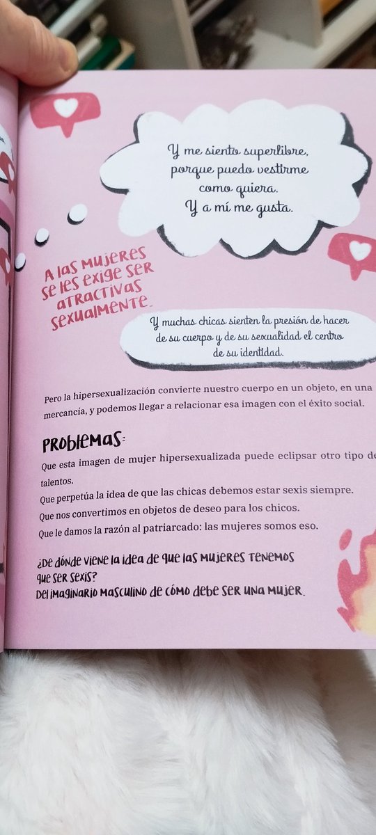 Qué bien, un libro de divulgación, claro y ameno (aunque muy documentado) sobre la opresión de género y el feminismo. Se titula "Somos revolución, somos feminismo" y es de <a href="/iria_maranon/">Iria Marañón</a>, con ilustraciones de  Amalia Torres <a href="/esferalibros/">La Esfera de los Libros</a>
