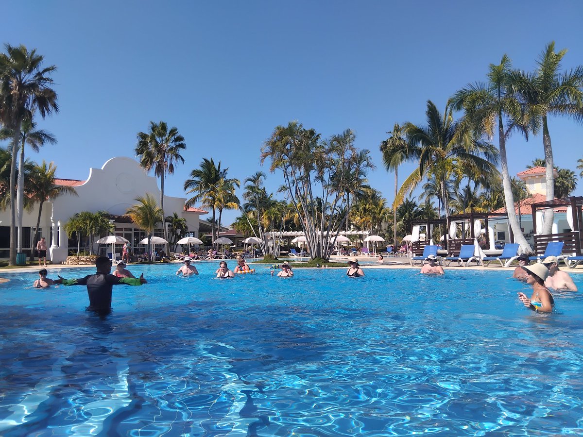 ParadisusM's tweet photo. Activate your body with our aquagym classes https://t.co/t2CVoYdTyq