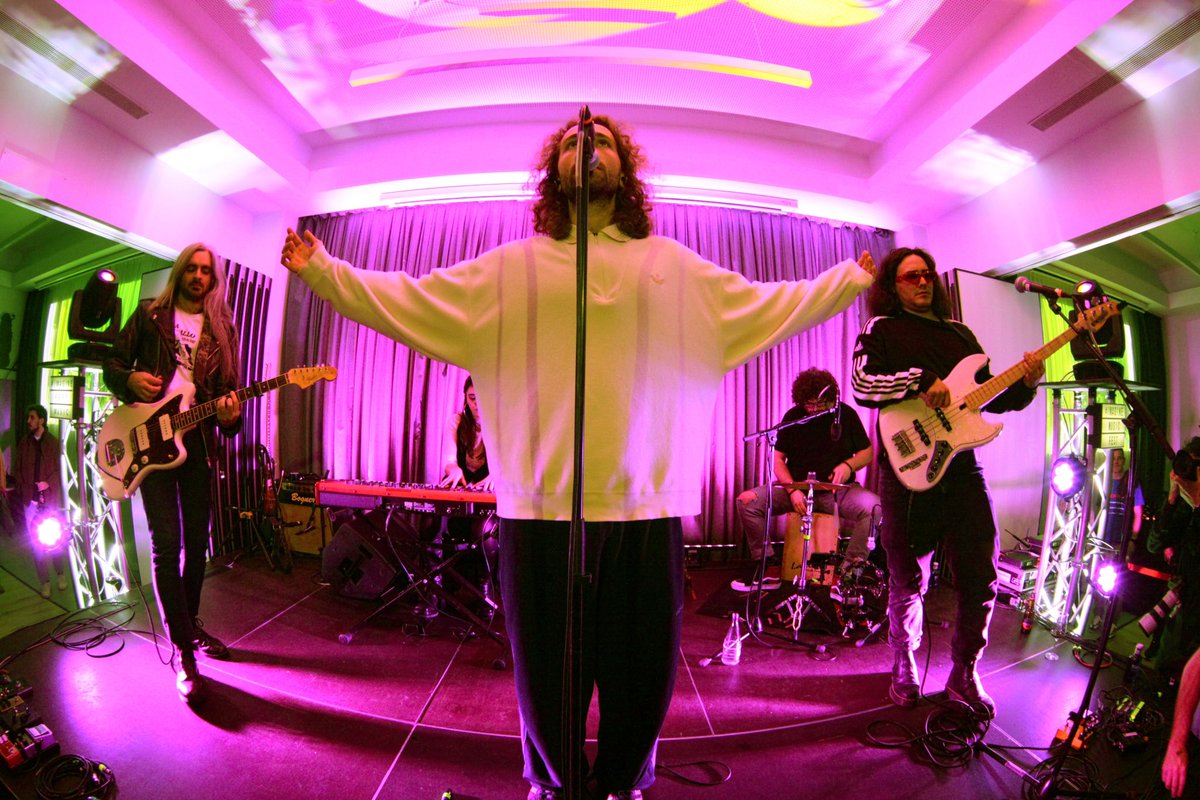 Qué gran concierto de <a href="/alcalanorton/">Alcalá Norte 🫵🏻</a> en el ciclo #ImagineMusicFest anoche. 🙌🏻

No estuvo Barbosa, pero el Admin fue un maestro de ceremonias perfecto. Gran acústico, inolvidable noche. 😃