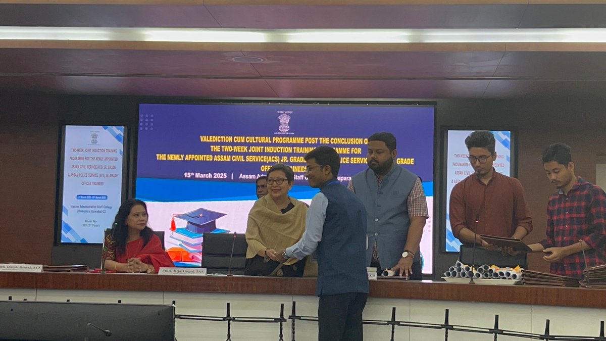 aasc1960's tweet photo. Valediction Ceremony of the ACS &amp; APS OTs (2025 batch) in the presence of Smt Riju Gogoi, IAS, Director, AASC &amp; Course Directors- Shri Bistirna Barua, ACS, JtDoT, AASC &amp; Smt Dimple Baruah, ACS, JtDoT, AASC. https://t.co/jhxw7Lfhje