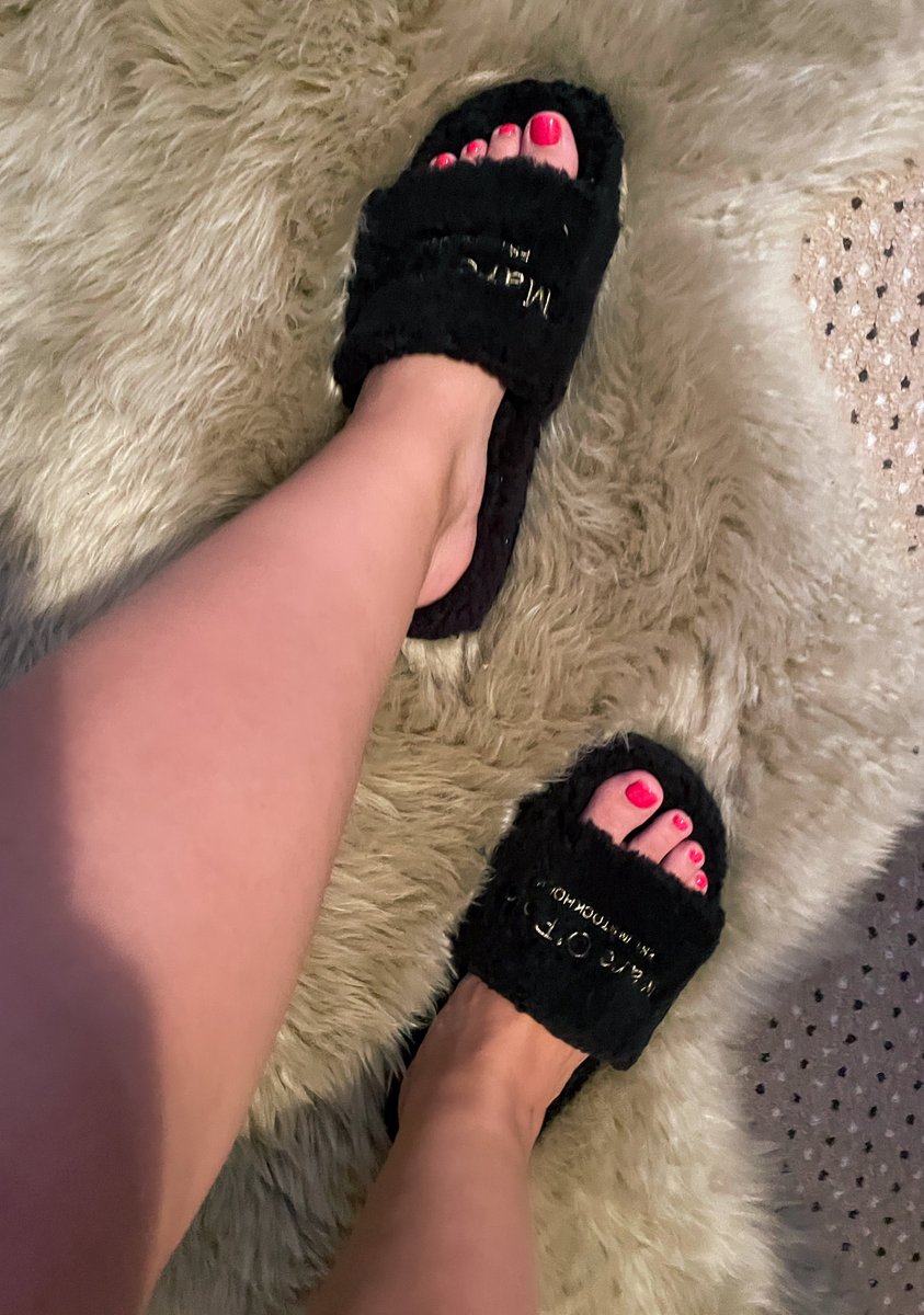 Do you love fluffy slippers?
