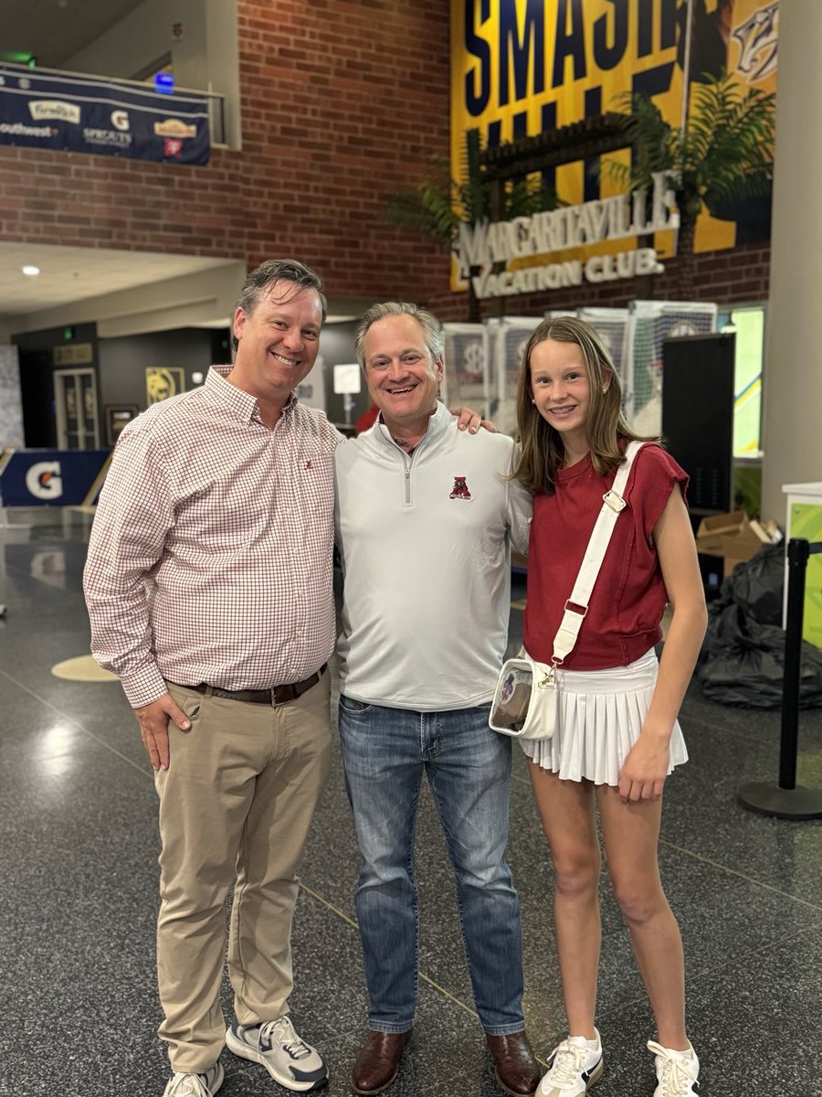 £€€ ₩€₿₿ tweet media