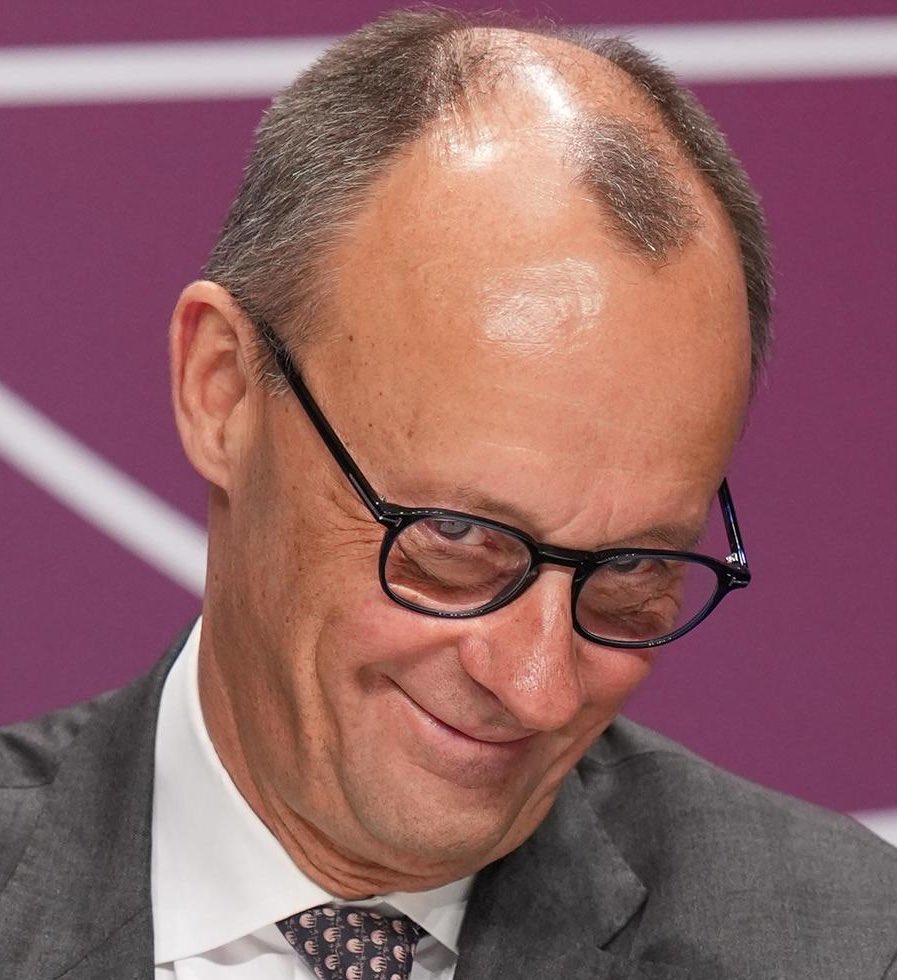 „Das, was die Sozialdemokraten gut können, ist Schulden machen, Steuern erheben und immer höhere Staatsausgaben.“
Friedrich Merz