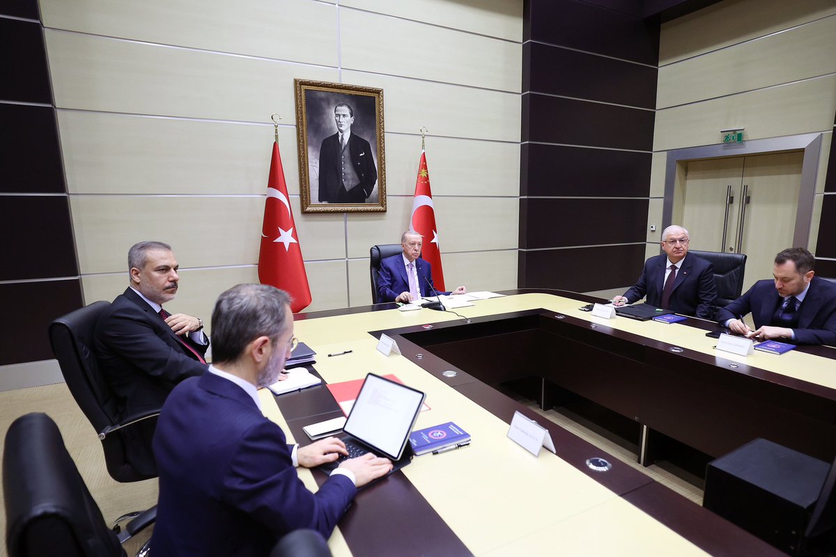 trpresidency's tweet photo. President @RTErdogan attended a virtual meeting of leaders from the National Defense University. https://t.co/NHvwPmX34M