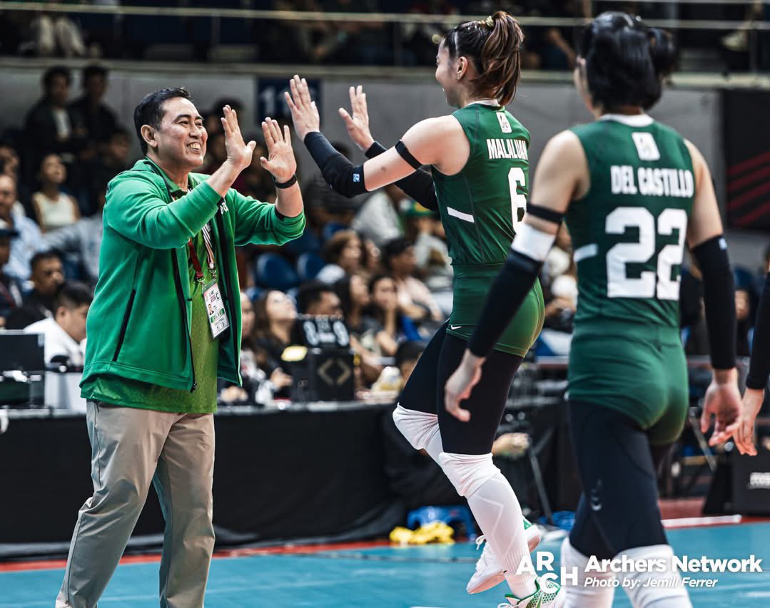 ar_chi_ves's tweet photo. CRDJ and Alleiah’s double high five—this moment is everything! 😭 The pride in his eyes, the pure joy in her smile… a true father-daughter moment. Thank you, Coach Ramil, for shaping Alleiah into the player she is today! 🥹💚 https://t.co/jegQmhEMrb