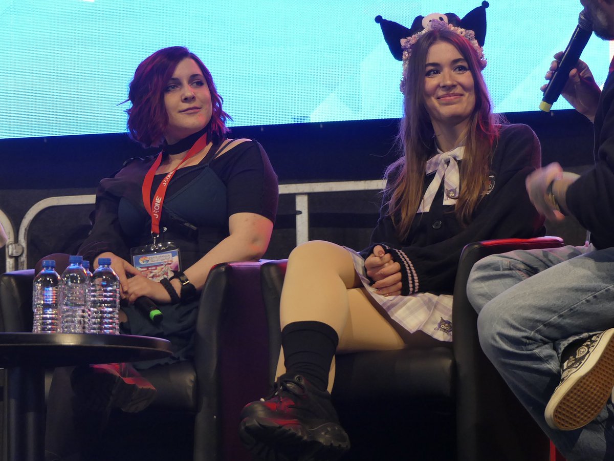 mulderville's tweet photo. Conférence vidéastes @ParisManga avec #BobLennon #Karal #Almyr #FilsDeLaChance et #PinkuKiwi https://t.co/RObAK9rMtq