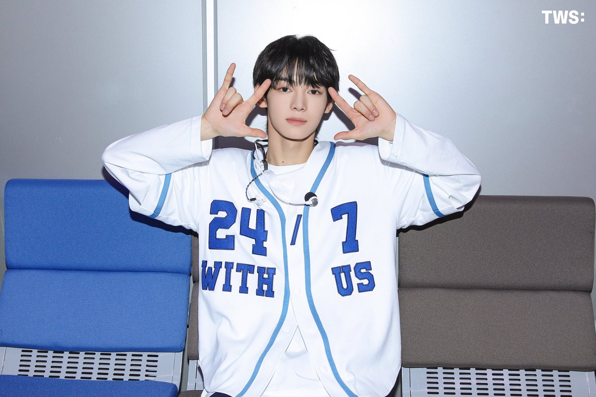 0105_hj's tweet photo. 240315

TWS (투어스) 📸 'Sparkling Blue' 음악방송 Photo Sketch #3

#투어스 #TWS #한진 #HANJIN #韩振 #ハンジン https://t.co/2RVEySkP7i