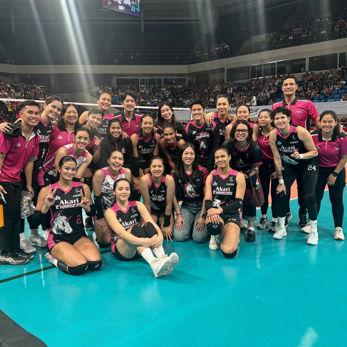 AkariChargers's tweet photo. All smiles for our first Quarterfinals win! 😄🩷

It was an intense match, and we’ll turn it up even more in Game 2. 🔥 See you there!

#ChargeUp ⚡️💖🦄
#PVL2025 https://t.co/gDNSxpgyls