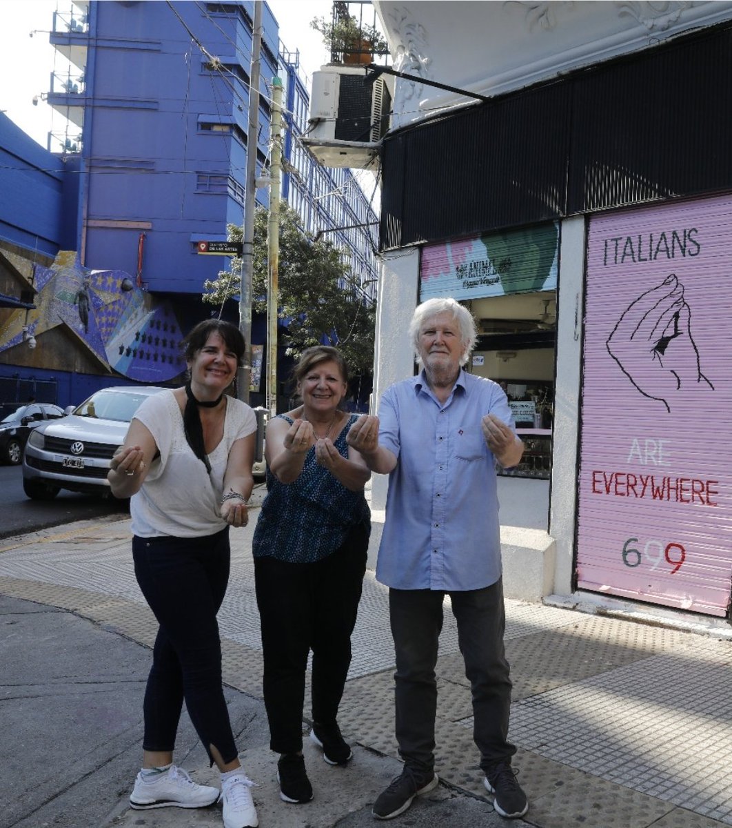 Reabrió Don Carlos y La Boca vuelve a latir. Sin reservas ni redes. 4 mesas, 20 cubiertos y comes lo que Carlos te da. Nada puede ser más hermoso. Fui y te cuento via.<a href="/LANACION/">LA NACION</a> Edita <a href="/Fermassa7/">Fernando Massa</a> Foto <a href="/rpristupluk/">Ricardo Pristupluk</a> 

lanacion.com.ar/sociedad/reabr…