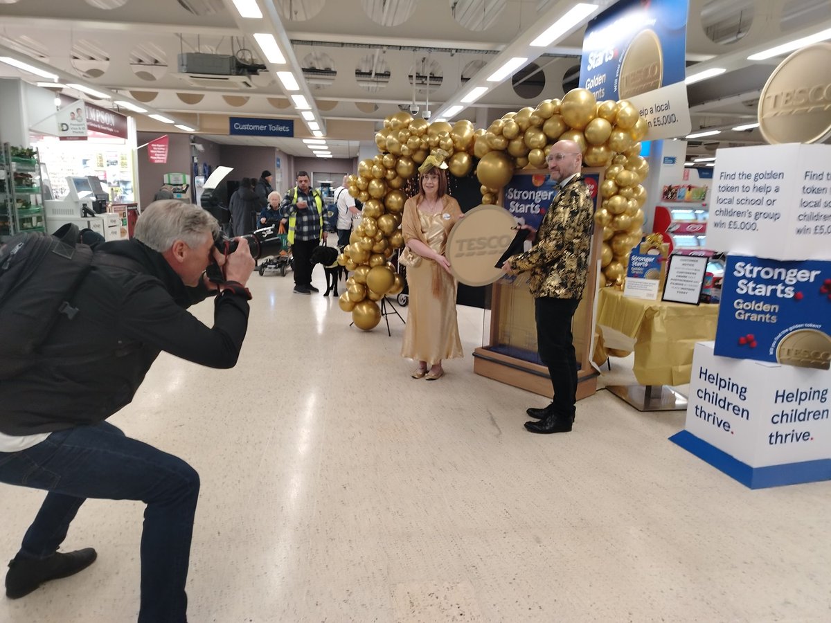 It's all action <a href="/Tesco/">Tesco</a> #StStephensHull #goldengrants £5k will be awarded today to one lucky group #StrongerStarts <a href="/tesconews/">Tesco News</a> <a href="/Tesco/">Tesco</a> <a href="/groundworkuk/">Groundwork UK</a> <a href="/GroundworkYorks/">Groundwork Yorkshire</a>