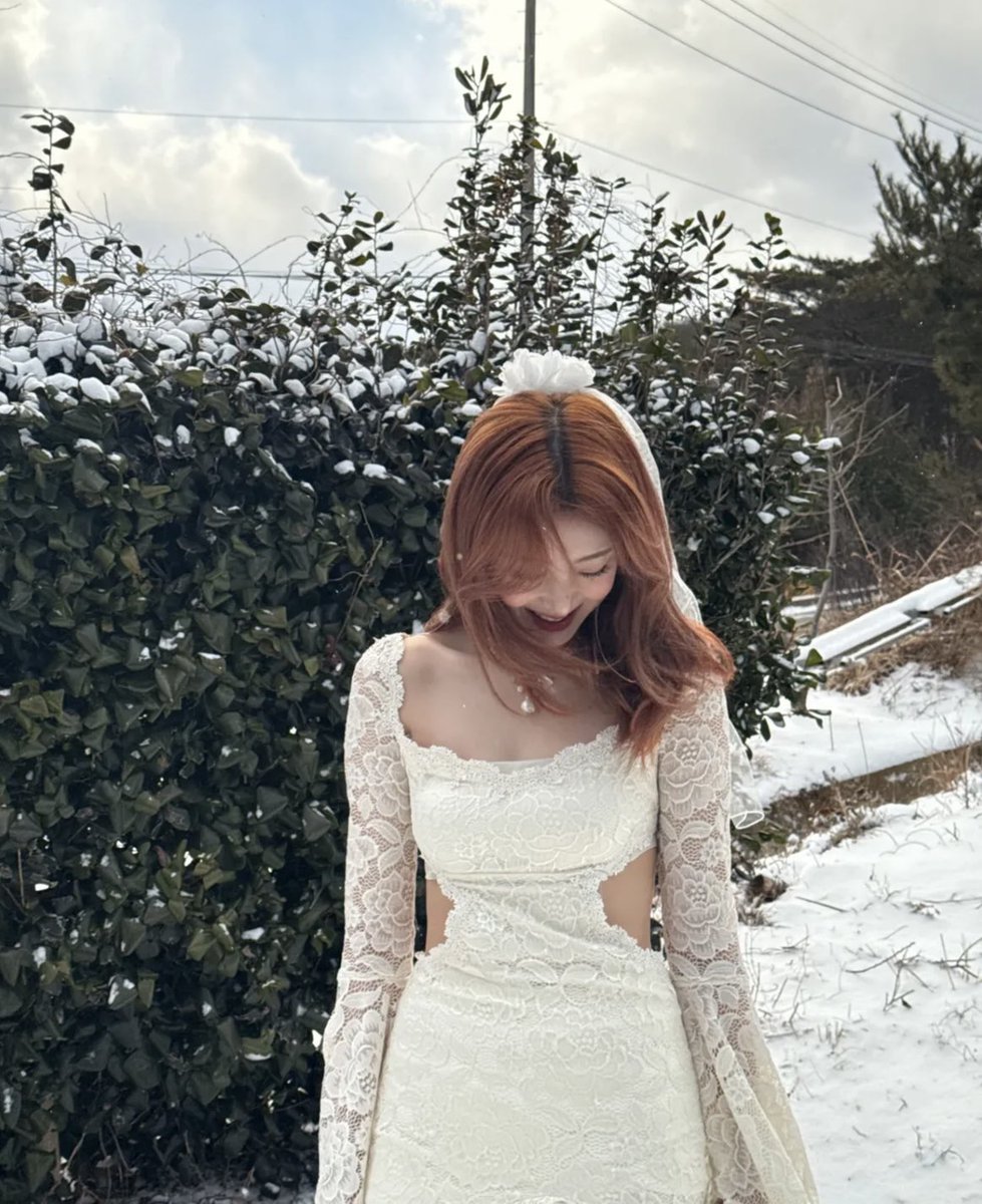 yunjin instagram update